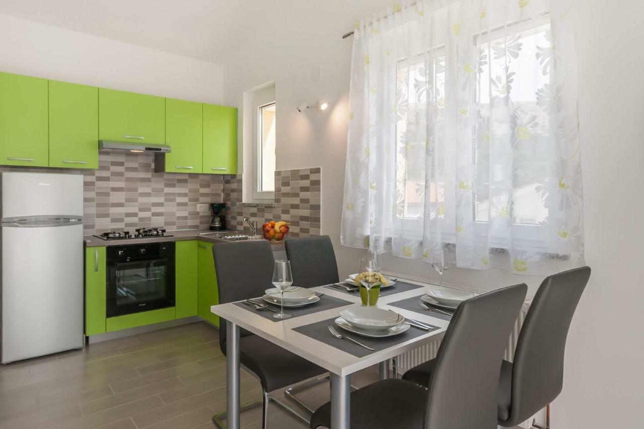 Apartments Gracia Башка Экстерьер фото